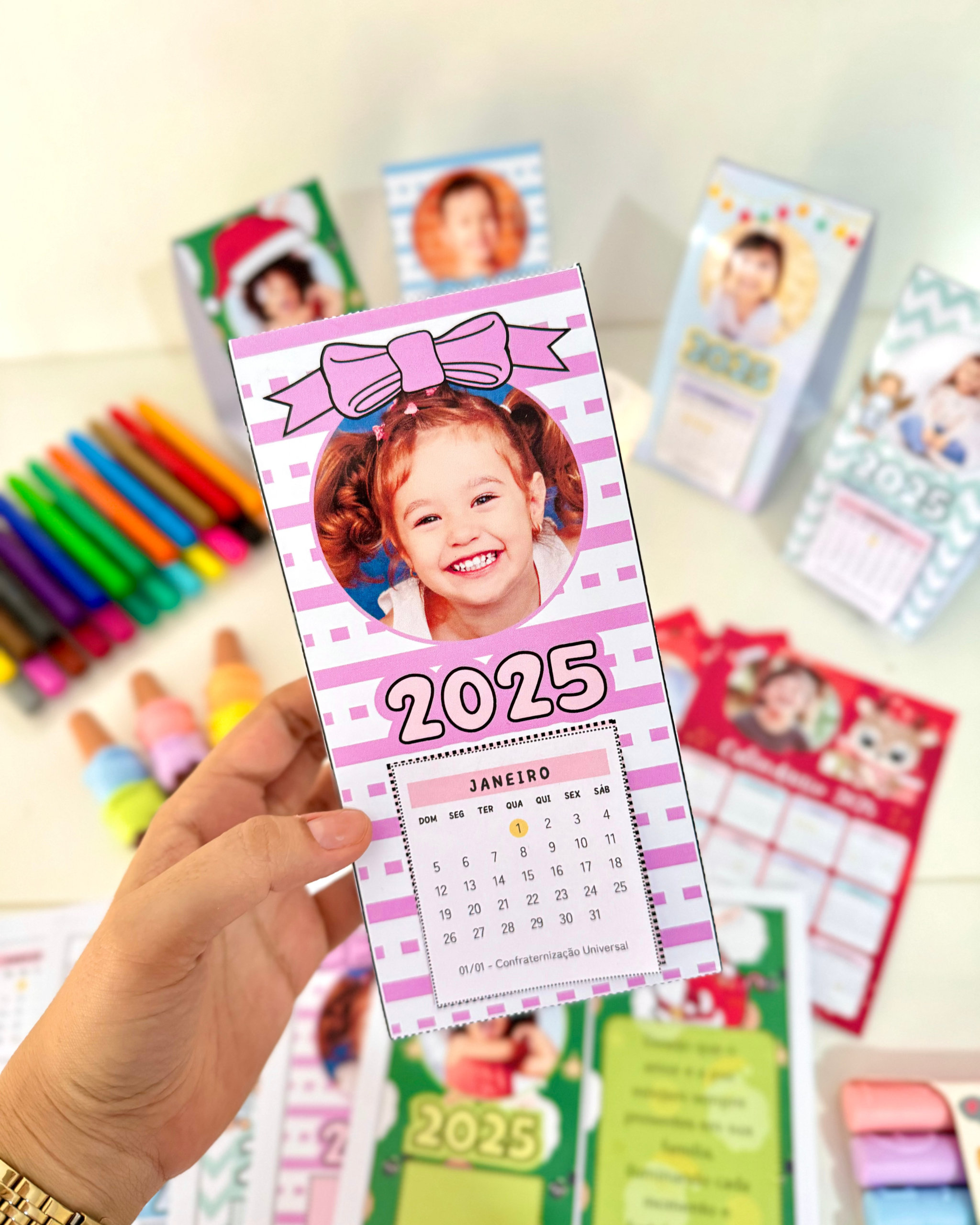 Calendários de Mesa 2025 Personalizáveis com Foto da Criança - Imagem 2