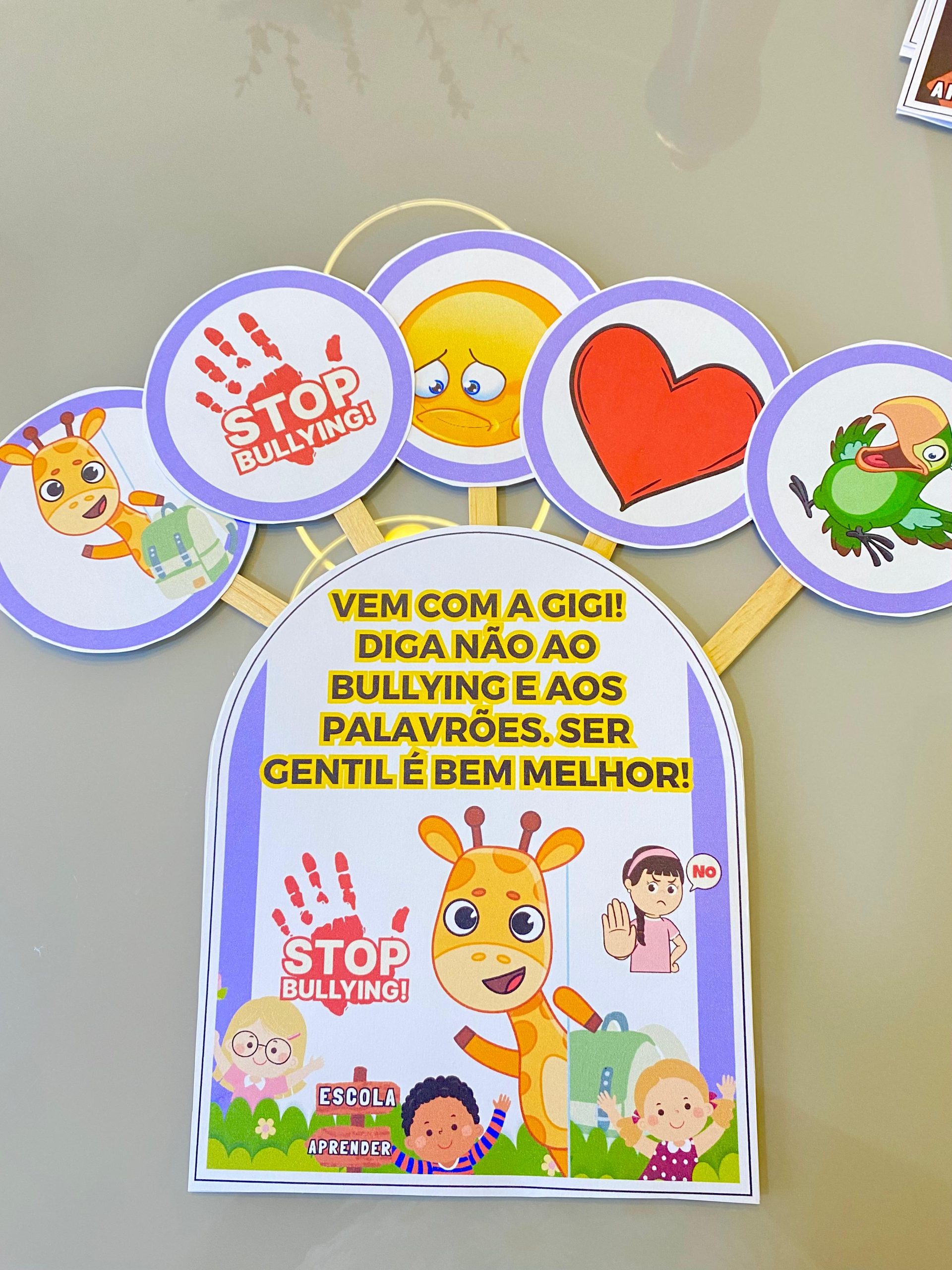 Historinha VEM COM A GIGI! Diga não ao bullying e aos palavrões. Ser gentil é bem melhor! - Imagem 2