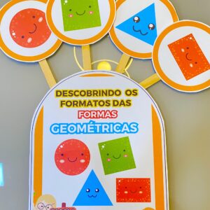 Historinha DESCOBRINDO OS FORMATOS DAS FORMAS GEOMÉTRICAS