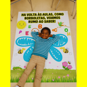 Tapete para Foto Volta às Aulas – Voamos Rumo ao Saber